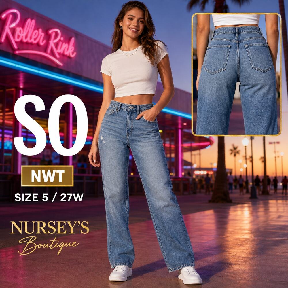 NWT SO High Rise 90s Straight Jeans Juniors 5 27W Light Wash Distressed